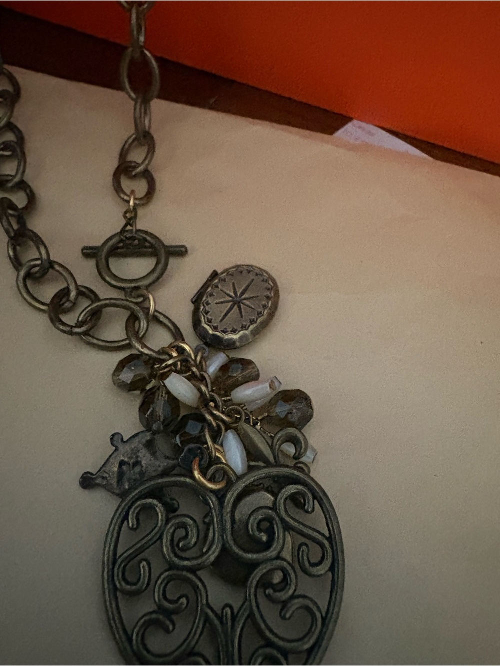 Necklace and bracelet set